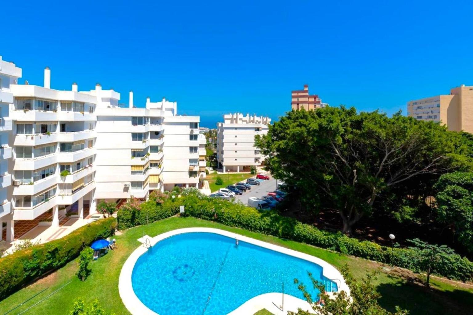 The Charming Oasis! 2 Bedrooms - By Hellodomik Apartamento