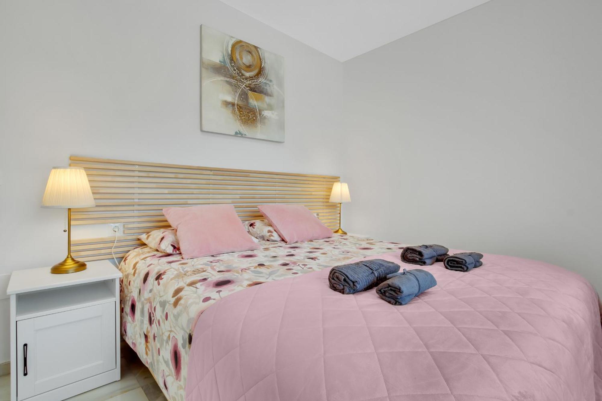 Apartamento The Charming Oasis! 2 Bedrooms - By Hellodomik Benalmádena